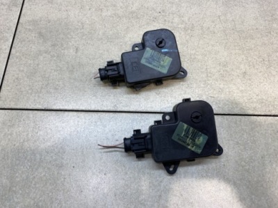 Renault оригинальный номер 52485400 моторчик регулировки обдув фото №1