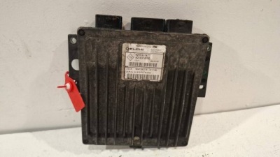 Блок керування двигуна бортовий комп'ютер 8200331477 renault clio ii kangoo 1.5 dci фото №1