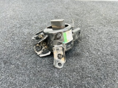 Hyundai i40 1.7 crdi кронштейн подушка двигателя фото №1