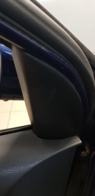 Заглушка треугольник дверь vw polo 9n lift версия 5d фото №1