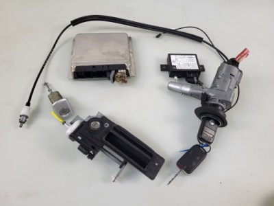 Mercedes slk r170 lift 2.0 k aut. блок управления двигателя замок зажигания ручка вкладка фото №1