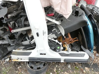 Bmw 2 f46 блок двигуна правий поріг середній фото №1