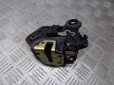 Замок дверь левый задняя toyota corolla e12 2pin фото №1