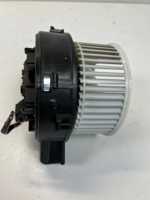 Volvo xc60 ii воздуходувка кабины 0130309504 фото №1