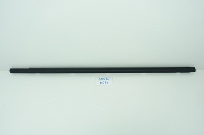 Молдинг уплотнитель правый перед hyundai elantra 17- фото №1