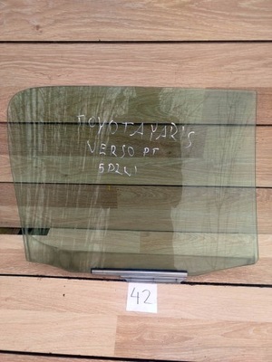 Стекло боковая дверь правый задняя toyota yaris verso i 5d фото №1