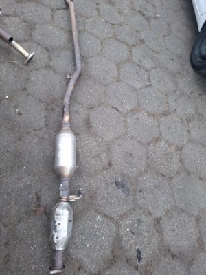 Труба выхлоп гаситель средний катализатор mazda 6 gj sedan 2.5 бензин py03 фото №1