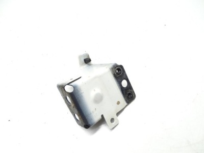 Держатель кронштейн крыла audi tt 8s0821432a фото №1
