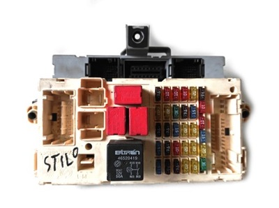 Коробка предохранителей fiat stilo 46797610 фото №1