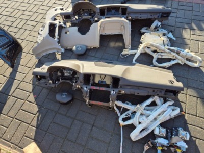 Панель приладів приладова консоль mercedes ml w166 оригінал фото №1