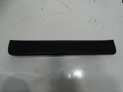 Молдинг порог наружная правый задняя kia carens iv 85888-a4000 фото №1