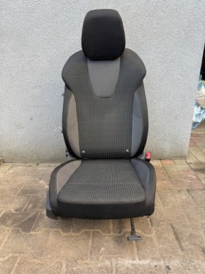 Skoda octavia iv сидіння пасажира правий фото №1