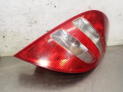 Лампа права задня mercedes w169 a160 фото №1