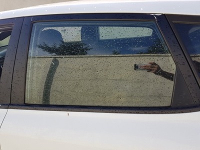 Kia ceed hb скло двері лівий задня 2006-12r фото №1