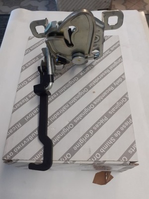 Замок кришки двигуна alfa romeo 159 фото №1