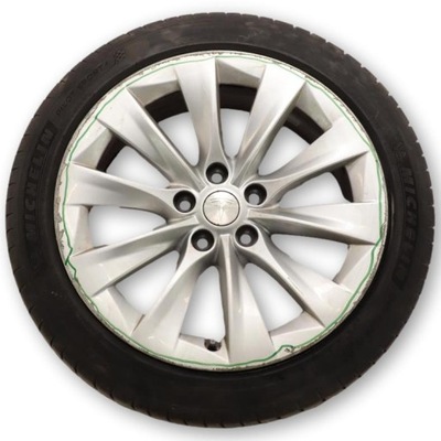 TESLA MODEL WITH WHEEL DISC 19X8J ET40 1059337-00-A  