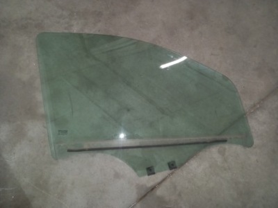 Renault express 2021- скло двері правий lub лівий перед права фото №1