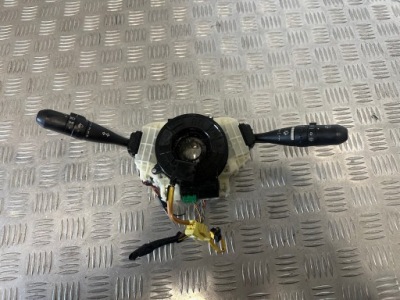 Mitsubishi colt vi переключатели 8600a331xa фото №1