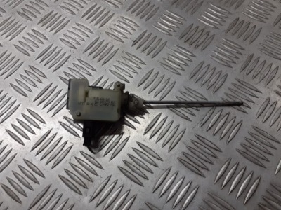 Привод крышка топлива skoda octavia ii 1z0810773 фото №1