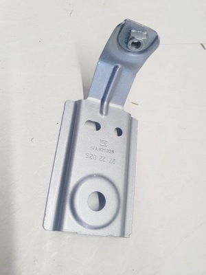 Leon iv 5fa821328 кронштейн крыла правый фото №1