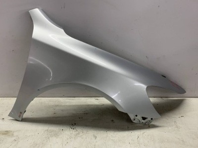 Крыло правый перед правый передний skoda octavia ii lift la7w фото №1