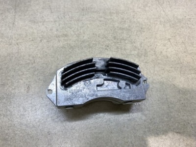 Резистор резистор вентилятор bmw 1 e87 116i 985464f фото №1