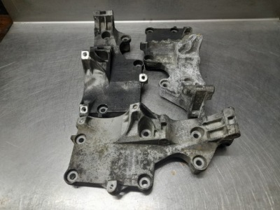 Vw skoda audi 2.0 tdi кронштейн генератора 03g903143a фото №1