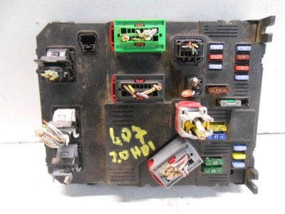 Коробка предохранителей peugeot 407 2.0 hdi # фото №1