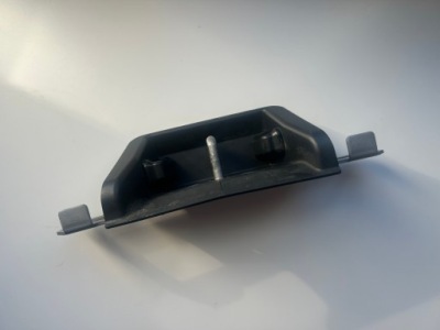 Volvo xc60 ii 2018- засов крышки багажника + защита оригинал фото №1