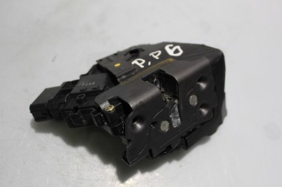 Замок правий перед двері mazda 3 i фото №1