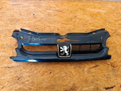 Решітка решітка радіатора решітка радіатора бампера перед peugeot partner i фото №1