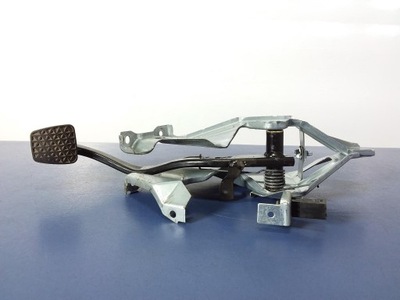 Opel astra h педаль тормоза с основание фото №1