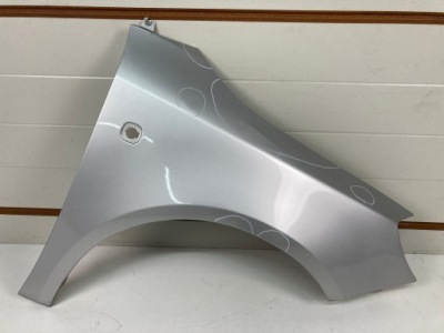 Крыло правый передний skoda fabia ii 5j0 фото №1