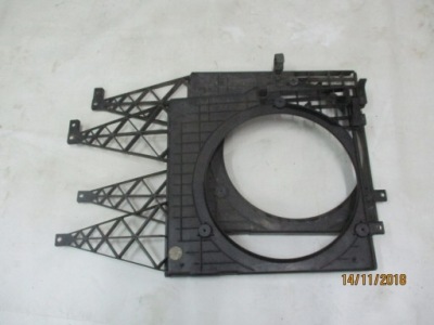 Корпус вентилятора 1j0121207d vw golf iv octavia фото №1