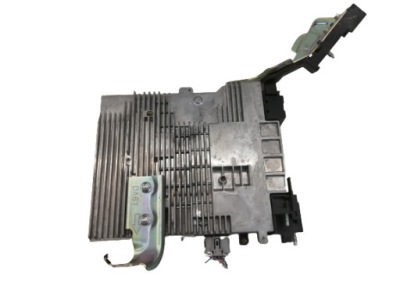 Модуль конвертер напряжения блок управления mazda 2 dj 20r фото №1