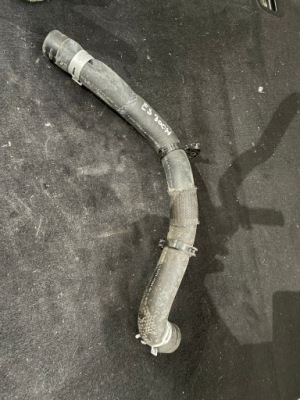 Lexus es 300h 2018- шланг воды фото №1