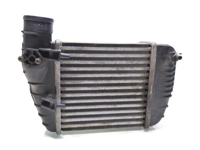 Радіатор інтеркулер audi a6 c6 2.0 tfsi фото №1