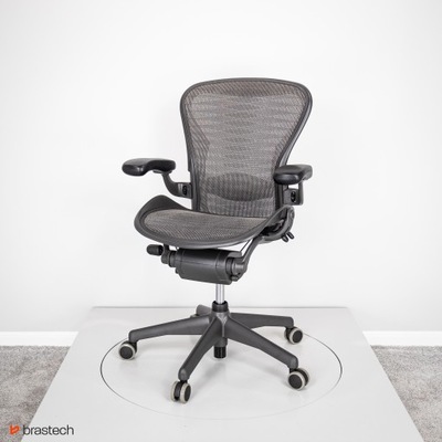 Fotel biurowy Herman Miller Aeron Classic rozmiar B odnowiony FOT01A16