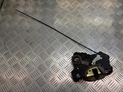 Замок двері лівий перед toyota avensis t25 фото №1