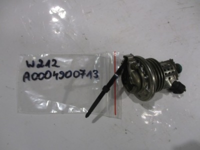Mercedes w212 инжектор adblue a0004900713 3.2cdi фото №1