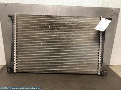 Радиатор главная mini cooper s r57 09-15 17118675266 фото №1