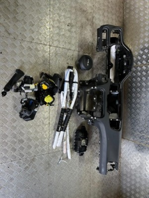 Консоль подушка безопасности ремни ceed iii lift fl 21+ оригинал комплект фото №1