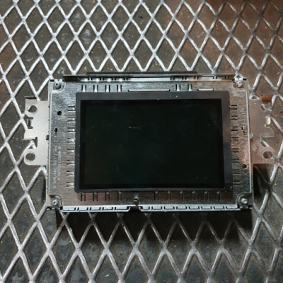 Volvo v40 ii дисплей 31382307 фото №1