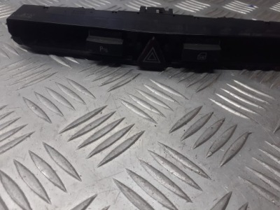 Панель переключателей opel astra h 13100106 фото №1