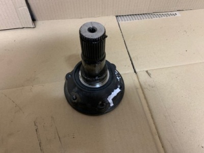 Фланець ліва задня chevrolet camaro ss 6.2 2016- фото №1