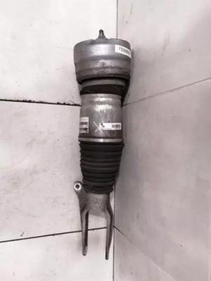 Porsche panamera 970 shock абсорбер передняя часть 9703405234 фото №1