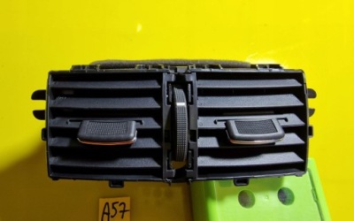 Решітка обдув повітря mercedes x klasa w470 фото №1