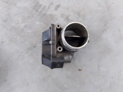 Дросельна заслінка vw crafter 2.5 tdi 076128063a 076-128-063-a фото №1