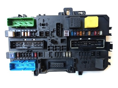 Коробка предохранителей bsi opel astra h 13145018 фото №1
