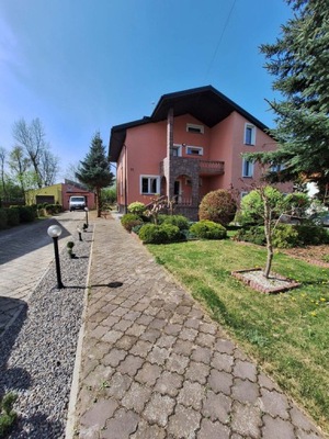 Dom, Kraśnik (gm.), 185 m²